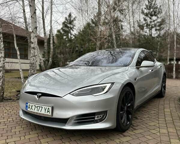 Тесла Модель С 2015 в Харькове на Automoto.ua Серый Тесла Модель С, объемом двигателя 0 л и пробегом 240 тыс. км за 17800 $, фото 1 на Automoto.ua