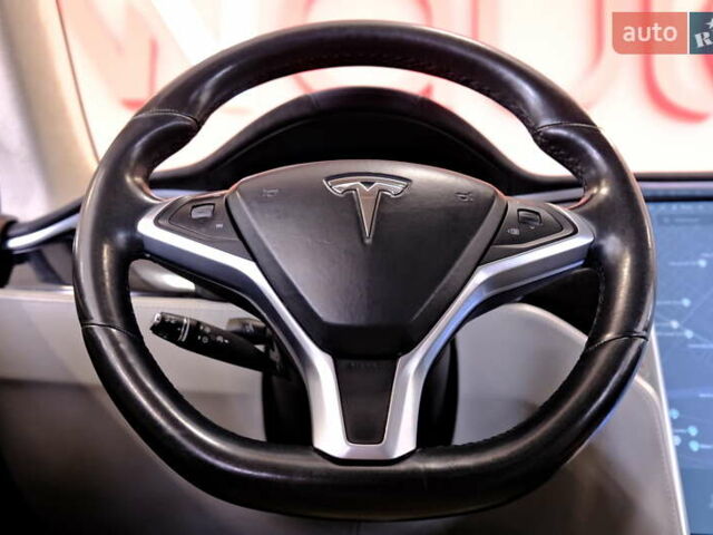 Сірий Тесла Модель С, об'ємом двигуна 0 л та пробігом 137 тис. км за 12900 $, фото 47 на Automoto.ua