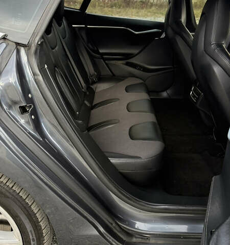 Тесла Модель С 2015 у Львові на Automoto.ua Сірий Тесла Модель С, об'ємом двигуна 0 л та пробігом 249 тис. км за 11000 $, фото 20 на Automoto.ua