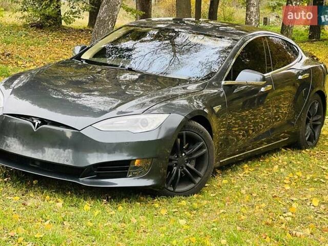 Сірий Тесла Модель С, об'ємом двигуна 0 л та пробігом 162 тис. км за 13500 $, фото 1 на Automoto.ua