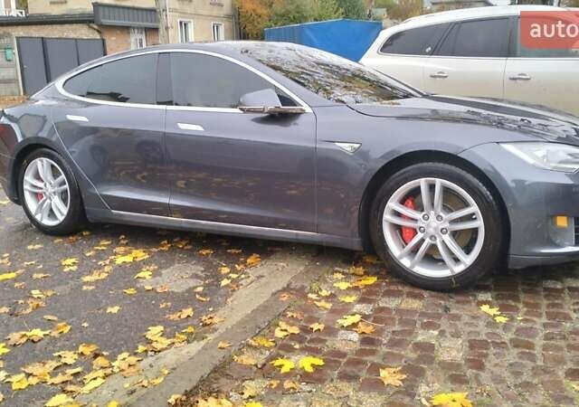 Серый Тесла Модель С, объемом двигателя 0 л и пробегом 227 тыс. км за 13900 $, фото 5 на Automoto.ua