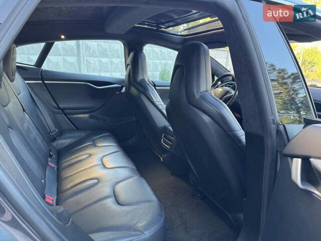 Сірий Тесла Модель С, об'ємом двигуна 0 л та пробігом 160 тис. км за 13499 $, фото 36 на Automoto.ua