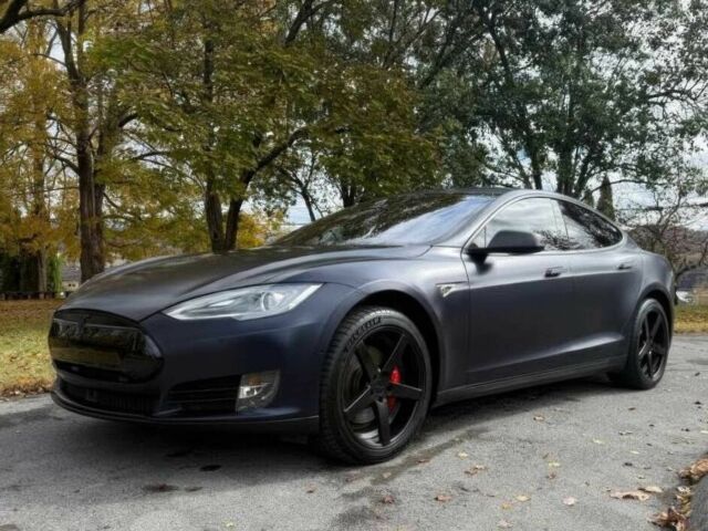 Сірий Тесла Модель С, об'ємом двигуна 0 л та пробігом 72 тис. км за 23000 $, фото 2 на Automoto.ua