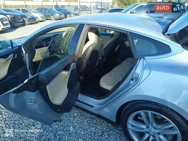 Сірий Тесла Модель С, об'ємом двигуна 0 л та пробігом 136 тис. км за 18000 $, фото 16 на Automoto.ua