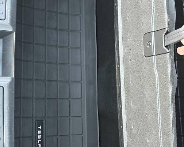 Сірий Тесла Модель С, об'ємом двигуна 0 л та пробігом 331 тис. км за 14999 $, фото 27 на Automoto.ua