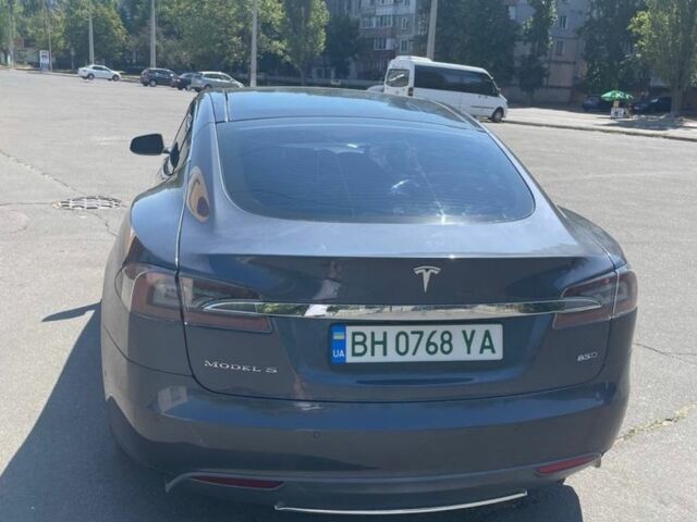 Серый Тесла Модель С, объемом двигателя 0 л и пробегом 175 тыс. км за 16500 $, фото 4 на Automoto.ua