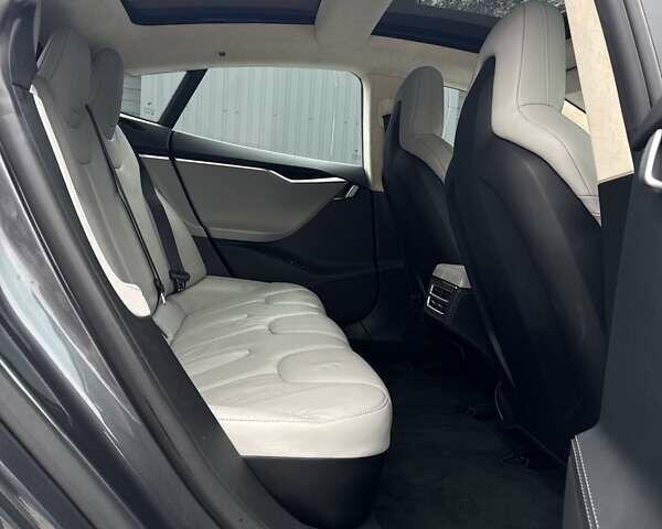 Сірий Тесла Модель С, об'ємом двигуна 0 л та пробігом 90 тис. км за 17500 $, фото 13 на Automoto.ua