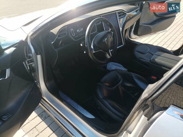 Тесла Модель С 2015 у Львові на Automoto.ua Сірий Тесла Модель С, об'ємом двигуна 0 л та пробігом 200 тис. км за 13799 $, фото 9 на Automoto.ua