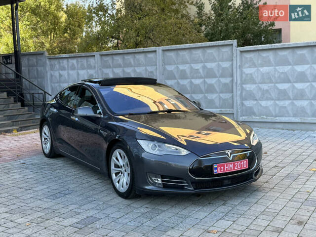 Серый Тесла Модель С, объемом двигателя 0 л и пробегом 160 тыс. км за 12999 $, фото 1 на Automoto.ua
