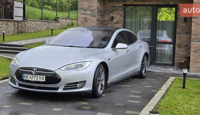 Сірий Тесла Модель С, об'ємом двигуна 0 л та пробігом 200 тис. км за 19200 $, фото 10 на Automoto.ua