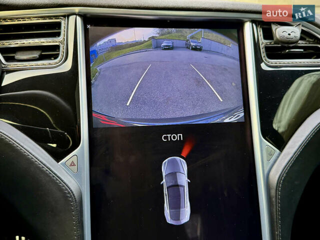 Серый Тесла Модель С, объемом двигателя 0 л и пробегом 110 тыс. км за 13000 $, фото 26 на Automoto.ua