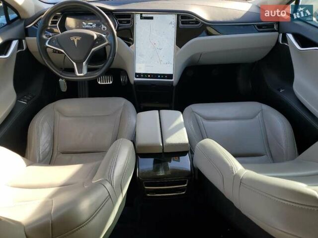 Серый Тесла Модель С, объемом двигателя 0 л и пробегом 182 тыс. км за 3500 $, фото 7 на Automoto.ua