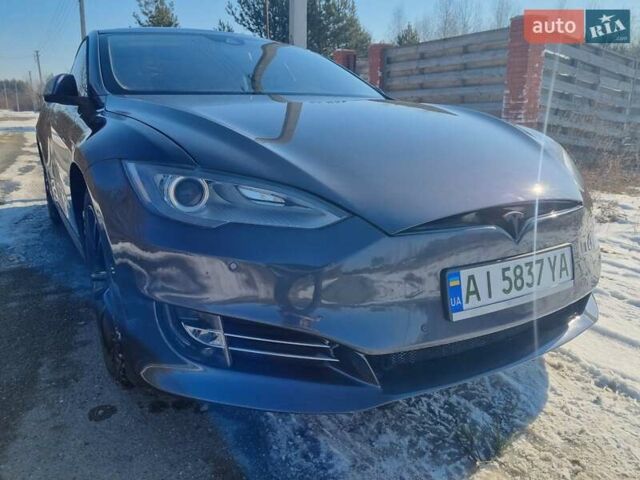 Серый Тесла Модель С, объемом двигателя 0 л и пробегом 200 тыс. км за 13300 $, фото 2 на Automoto.ua
