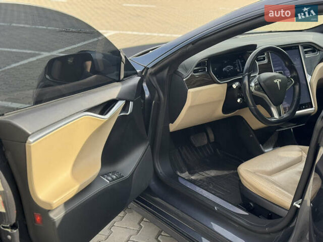 Сірий Тесла Модель С, об'ємом двигуна 0 л та пробігом 186 тис. км за 18000 $, фото 16 на Automoto.ua