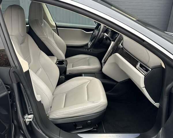 Сірий Тесла Модель С, об'ємом двигуна 0 л та пробігом 90 тис. км за 17500 $, фото 10 на Automoto.ua