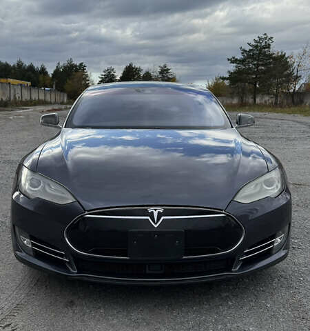 Тесла Модель С 2015 у Львові на Automoto.ua Сірий Тесла Модель С, об'ємом двигуна 0 л та пробігом 249 тис. км за 11000 $, фото 1 на Automoto.ua