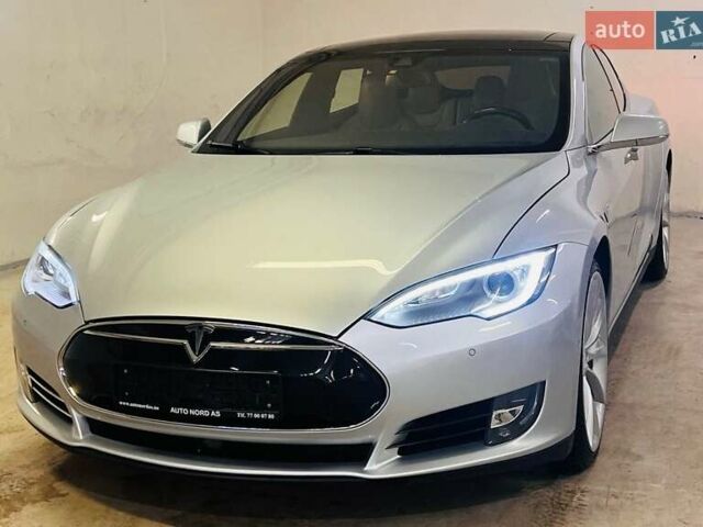 Серый Тесла Модель С, объемом двигателя 0 л и пробегом 102 тыс. км за 12300 $, фото 8 на Automoto.ua