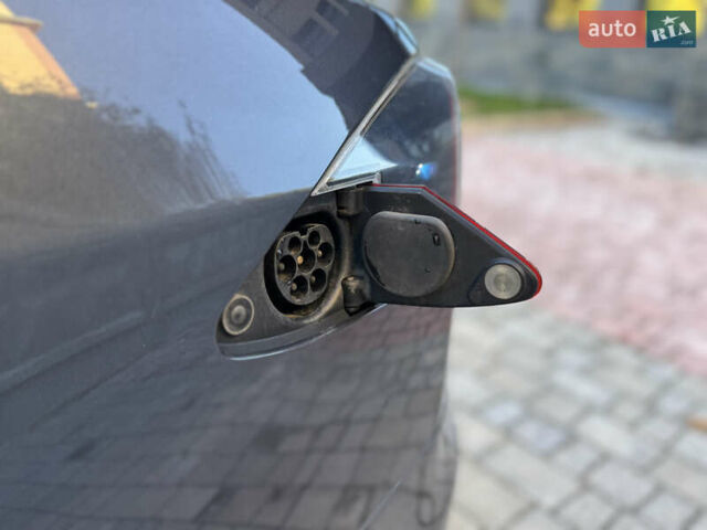 Сірий Тесла Модель С, об'ємом двигуна 0 л та пробігом 160 тис. км за 13499 $, фото 57 на Automoto.ua