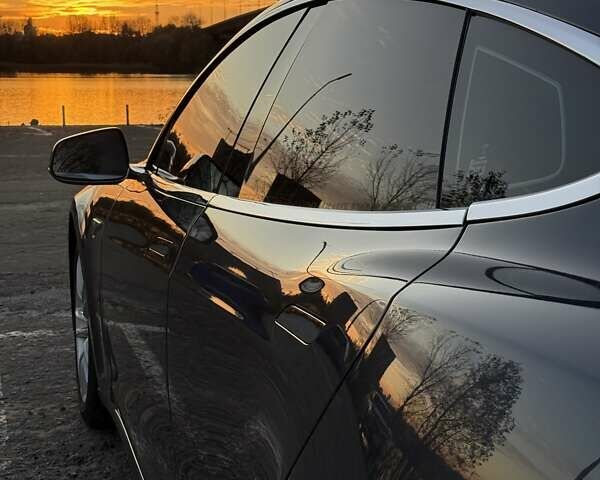 Сірий Тесла Модель С, об'ємом двигуна 0 л та пробігом 331 тис. км за 14999 $, фото 20 на Automoto.ua