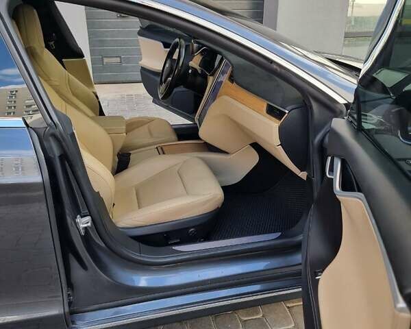 Сірий Тесла Модель С, об'ємом двигуна 0 л та пробігом 191 тис. км за 17500 $, фото 12 на Automoto.ua