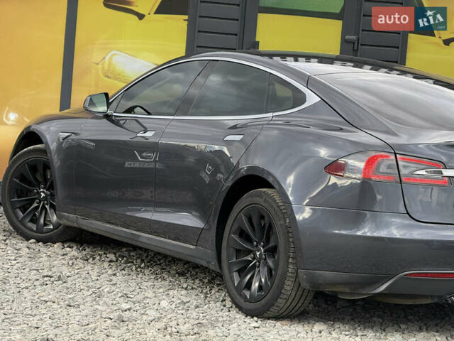 Серый Тесла Модель С, объемом двигателя 0 л и пробегом 220 тыс. км за 12700 $, фото 16 на Automoto.ua