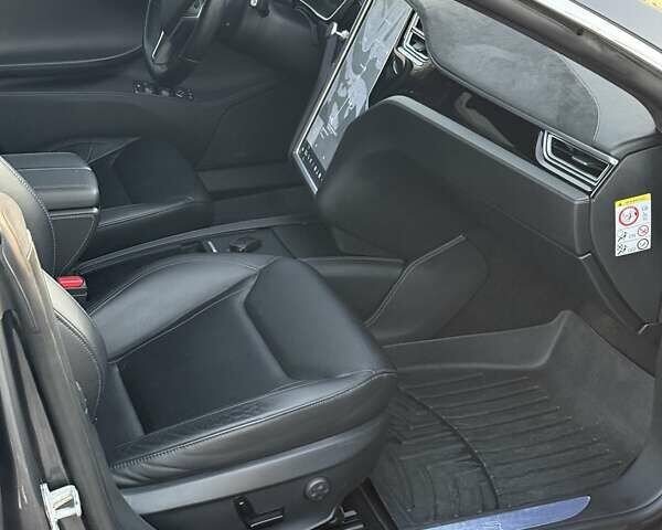 Сірий Тесла Модель С, об'ємом двигуна 0 л та пробігом 331 тис. км за 14999 $, фото 26 на Automoto.ua