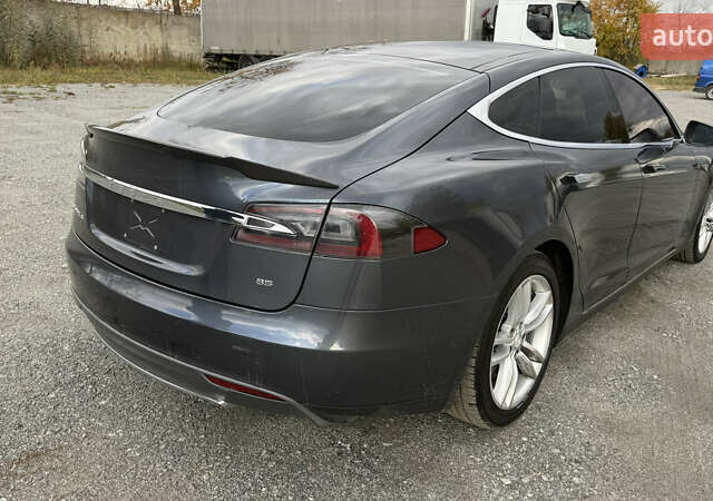 Тесла Модель С 2015 у Львові на Automoto.ua Сірий Тесла Модель С, об'ємом двигуна 0 л та пробігом 249 тис. км за 11000 $, фото 6 на Automoto.ua