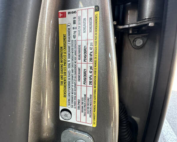 Серый Тесла Модель С, объемом двигателя 0 л и пробегом 148 тыс. км за 33900 $, фото 19 на Automoto.ua