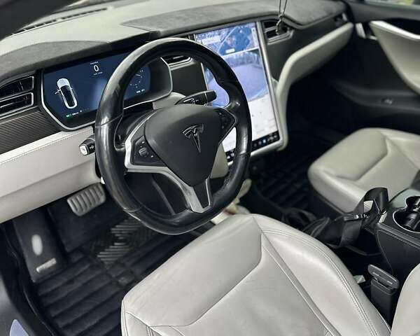 Тесла Модель С 2015 в Харькове на Automoto.ua Серый Тесла Модель С, объемом двигателя 0 л и пробегом 240 тыс. км за 17800 $, фото 6 на Automoto.ua