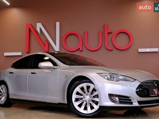Сірий Тесла Модель С, об'ємом двигуна 0 л та пробігом 137 тис. км за 12900 $, фото 6 на Automoto.ua