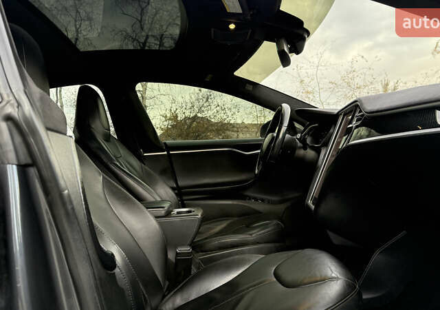 Тесла Модель С 2015 у Львові на Automoto.ua Сірий Тесла Модель С, об'ємом двигуна 0 л та пробігом 249 тис. км за 11000 $, фото 22 на Automoto.ua