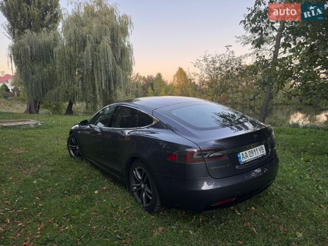 Серый Тесла Модель С, объемом двигателя 0 л и пробегом 298 тыс. км за 13900 $, фото 5 на Automoto.ua