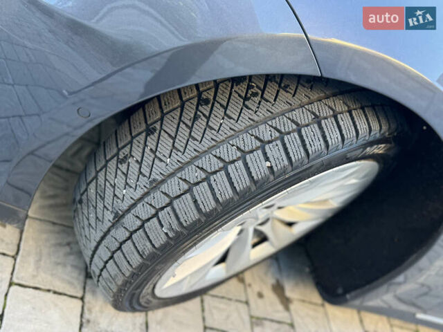 Серый Тесла Модель С, объемом двигателя 0 л и пробегом 160 тыс. км за 12999 $, фото 45 на Automoto.ua