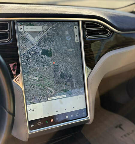 Серый Тесла Модель С, объемом двигателя 0 л и пробегом 92 тыс. км за 14400 $, фото 7 на Automoto.ua