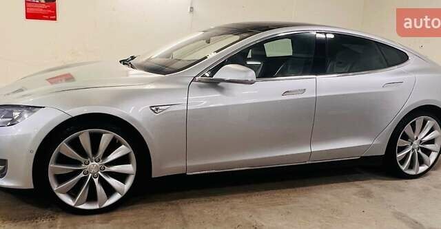 Серый Тесла Модель С, объемом двигателя 0 л и пробегом 102 тыс. км за 12300 $, фото 11 на Automoto.ua