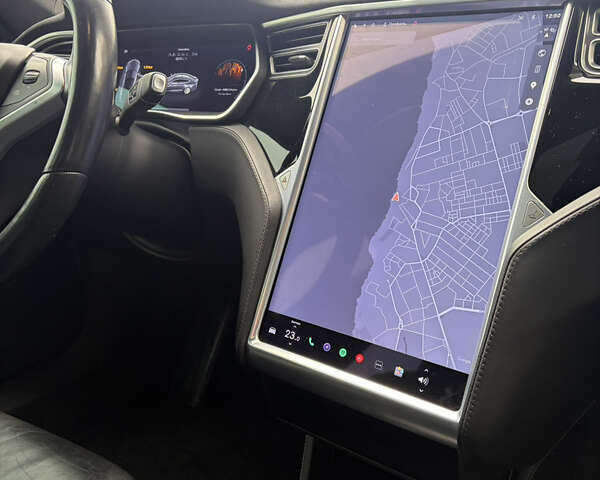 Серый Тесла Модель С, объемом двигателя 0 л и пробегом 230 тыс. км за 13000 $, фото 14 на Automoto.ua