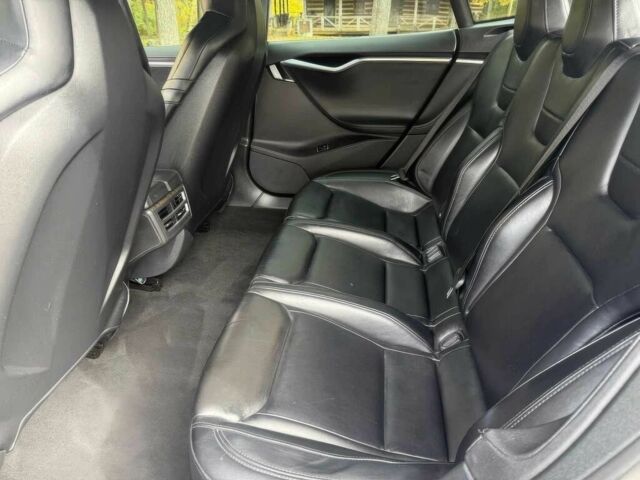 Сірий Тесла Модель С, об'ємом двигуна 0 л та пробігом 72 тис. км за 23000 $, фото 12 на Automoto.ua