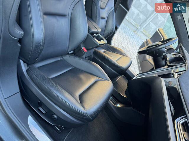 Серый Тесла Модель С, объемом двигателя 0 л и пробегом 160 тыс. км за 13499 $, фото 24 на Automoto.ua