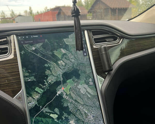 Сірий Тесла Модель С, об'ємом двигуна 0 л та пробігом 220 тис. км за 13500 $, фото 8 на Automoto.ua