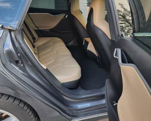 Сірий Тесла Модель С, об'ємом двигуна 0 л та пробігом 191 тис. км за 17500 $, фото 11 на Automoto.ua