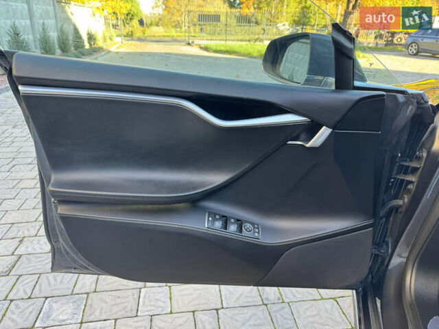 Сірий Тесла Модель С, об'ємом двигуна 0 л та пробігом 160 тис. км за 13499 $, фото 11 на Automoto.ua