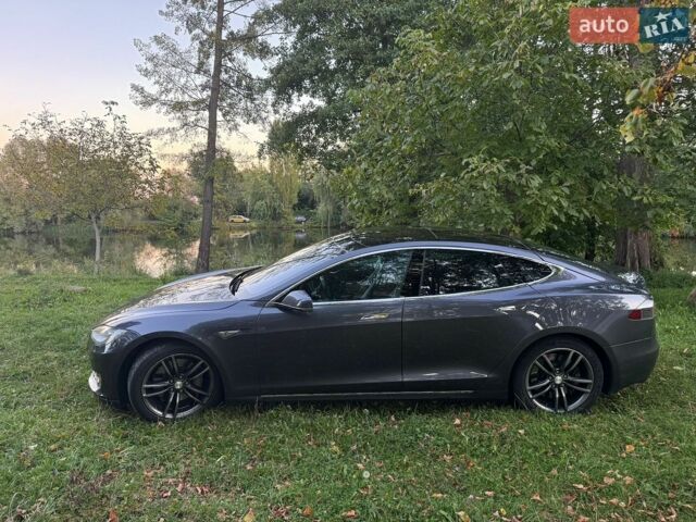Серый Тесла Модель С, объемом двигателя 0 л и пробегом 298 тыс. км за 13900 $, фото 6 на Automoto.ua