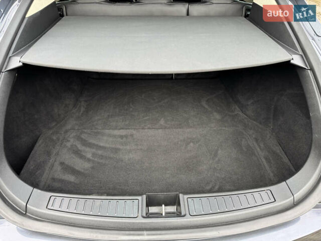 Серый Тесла Модель С, объемом двигателя 0 л и пробегом 180 тыс. км за 15300 $, фото 18 на Automoto.ua