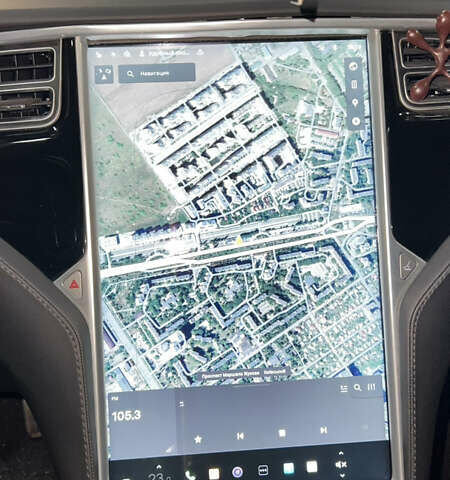 Серый Тесла Модель С, объемом двигателя 0 л и пробегом 160 тыс. км за 15100 $, фото 17 на Automoto.ua