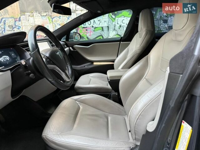 Сірий Тесла Модель С, об'ємом двигуна 0 л та пробігом 215 тис. км за 12800 $, фото 13 на Automoto.ua