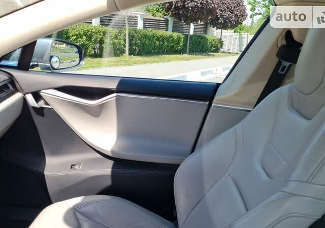 Серый Тесла Модель С, объемом двигателя 0 л и пробегом 170 тыс. км за 19500 $, фото 32 на Automoto.ua