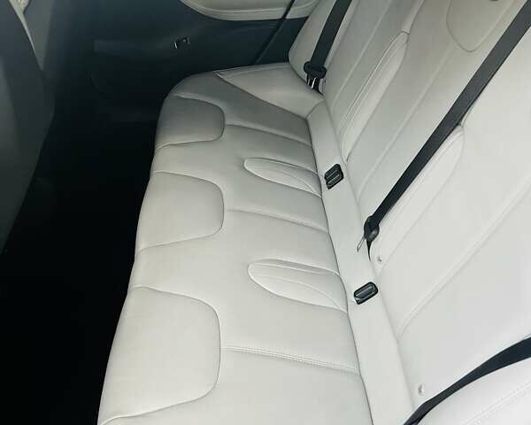 Сірий Тесла Модель С, об'ємом двигуна 0 л та пробігом 162 тис. км за 13500 $, фото 5 на Automoto.ua