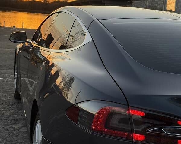 Сірий Тесла Модель С, об'ємом двигуна 0 л та пробігом 331 тис. км за 14999 $, фото 21 на Automoto.ua