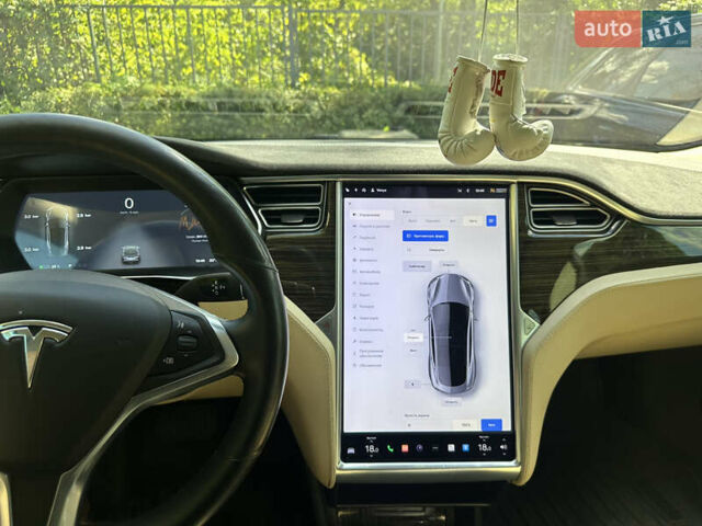 Серый Тесла Модель С, объемом двигателя 0 л и пробегом 137 тыс. км за 19000 $, фото 43 на Automoto.ua