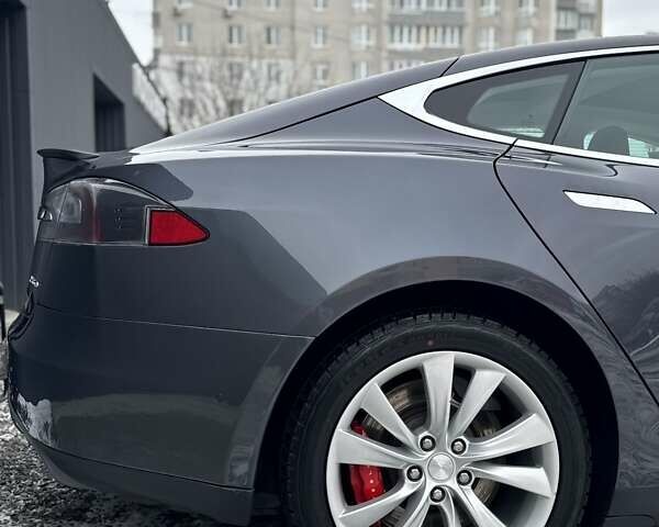 Сірий Тесла Модель С, об'ємом двигуна 0 л та пробігом 90 тис. км за 17500 $, фото 5 на Automoto.ua